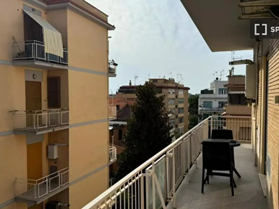 Immagine 12 di Appartamento in affitto  in Via dei Torriani a Roma