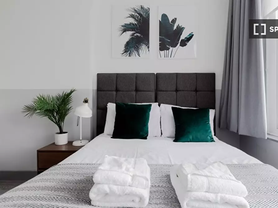 Immagine 14 di Appartamento in affitto  in Apartment a Kensington