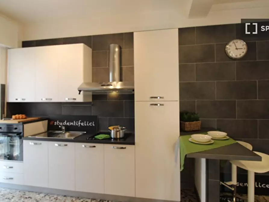 Immagine 10 di Camera condivisa in affitto  in Piave a Brescia