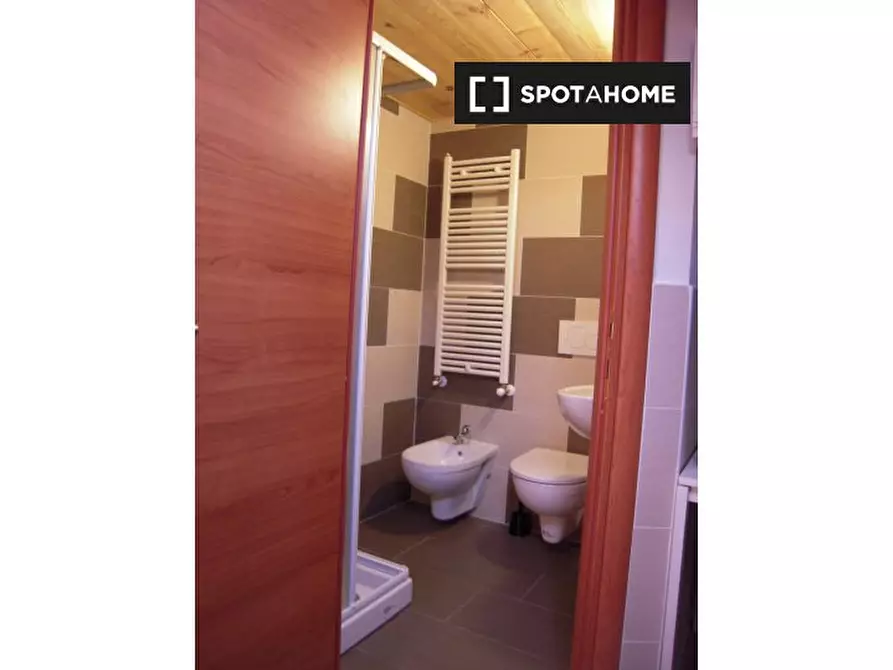 Immagine 8 di Ufficio in affitto  in Via della Barca a Bologna