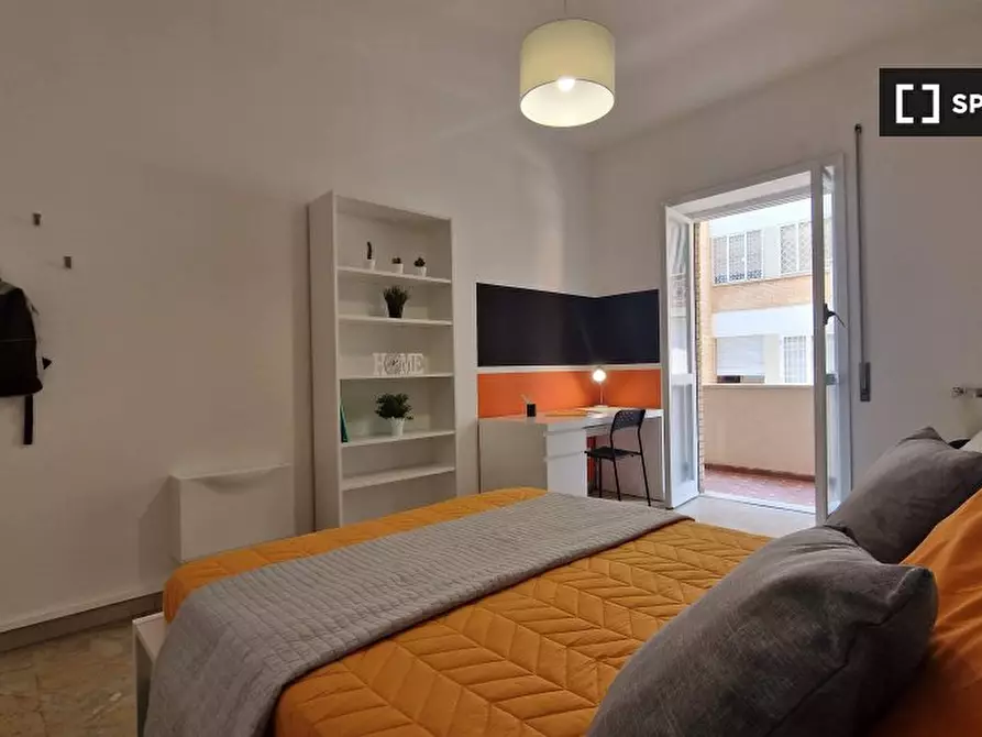 Immagine 8 di Camera condivisa in affitto  in Lungotevere di Pietra Papa a Roma