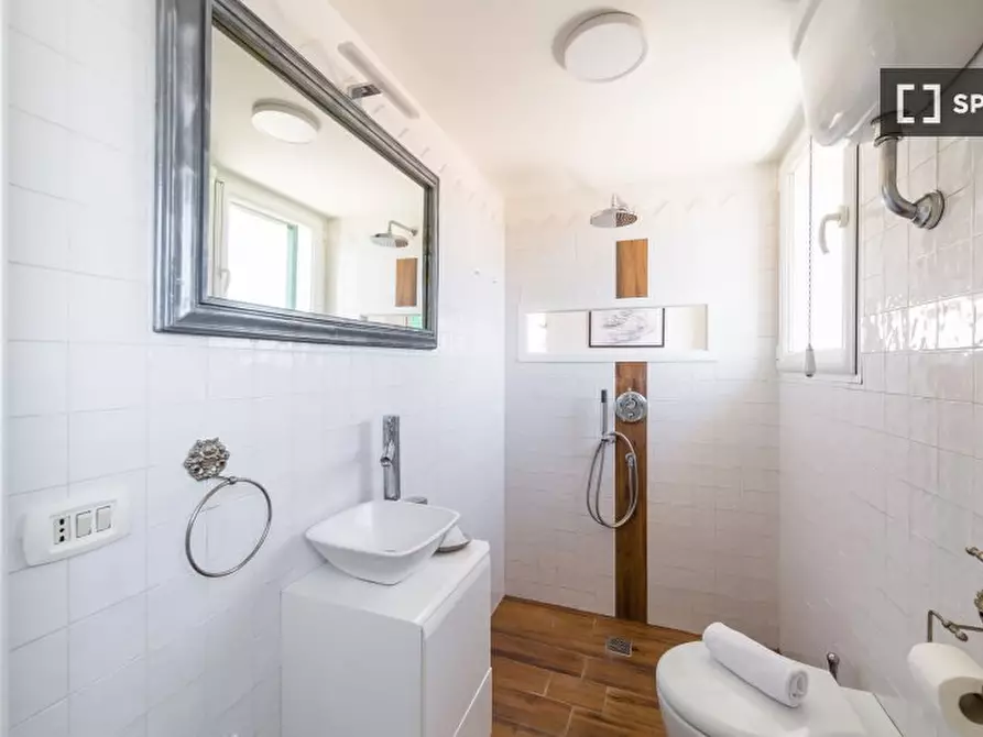 Immagine 16 di Appartamento in affitto  in Vico Santa Maria a Vertecoeli a Napoli