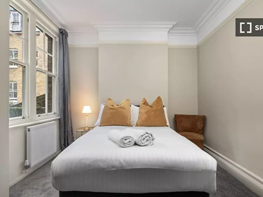 Immagine 4 di Appartamento in affitto  in Great Portland Street a Paddington