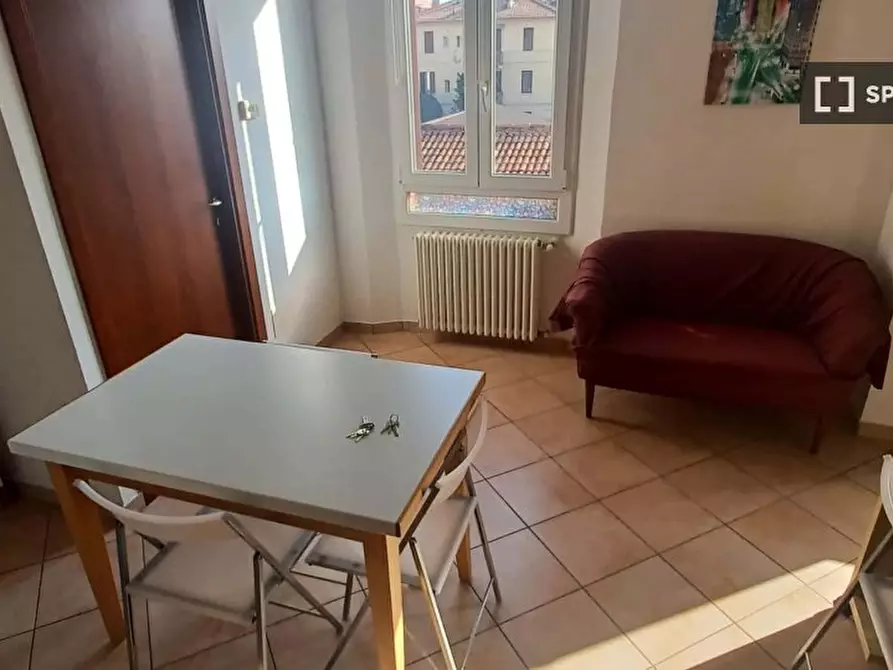 Immagine 2 di Appartamento in affitto  in Via Mazzini a Bologna
