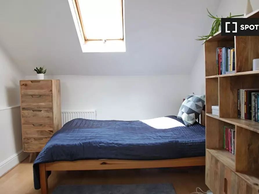 Immagine 2 di Camera condivisa in affitto  in Flat 3, 168 Knight's Hill, West Norwood, London a Lambeth