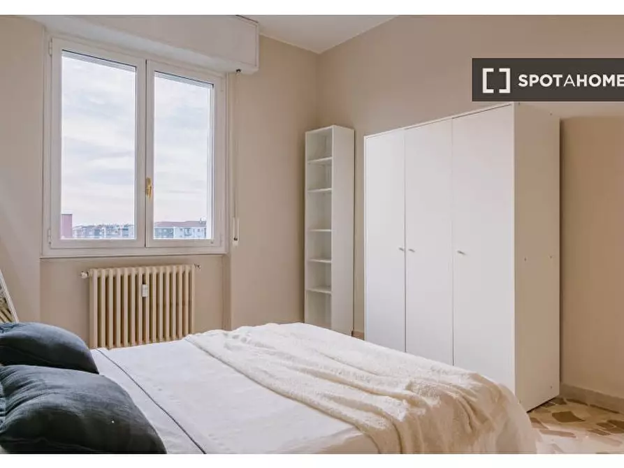 Immagine 4 di Camera condivisa in affitto  in Piazzale Giovanni delle Bande Nere a Milano