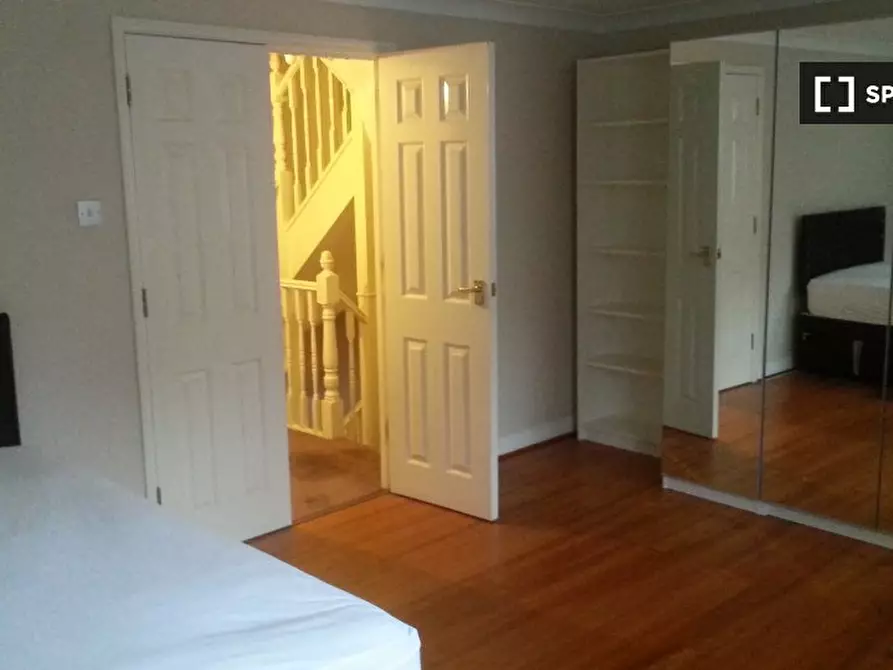 Immagine 1 di Camera condivisa in affitto  in Basevi Way a Lewisham