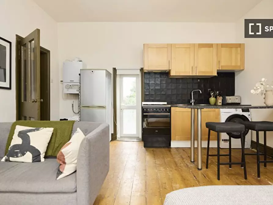 Immagine 7 di Ufficio in affitto  in flat a Kensington
