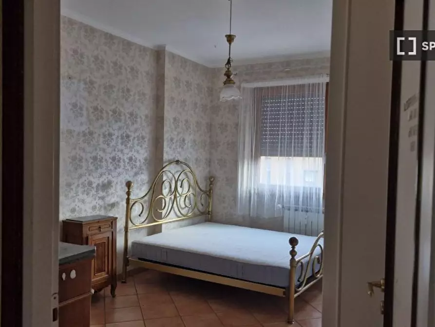 Immagine 1 di Camera condivisa in affitto  in Via Adriano Fiori a Roma