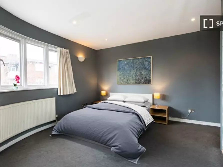 Immagine 11 di Camera condivisa in affitto  in KINGS ROAD a Kensington