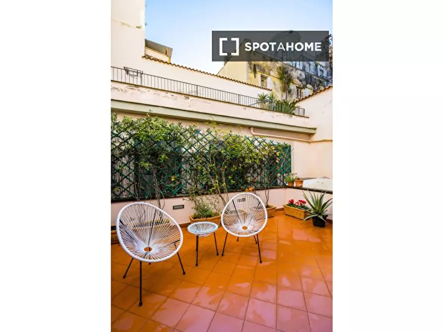 Immagine 15 di Appartamento in affitto  in Vico Lungo San Raffaele a Napoli