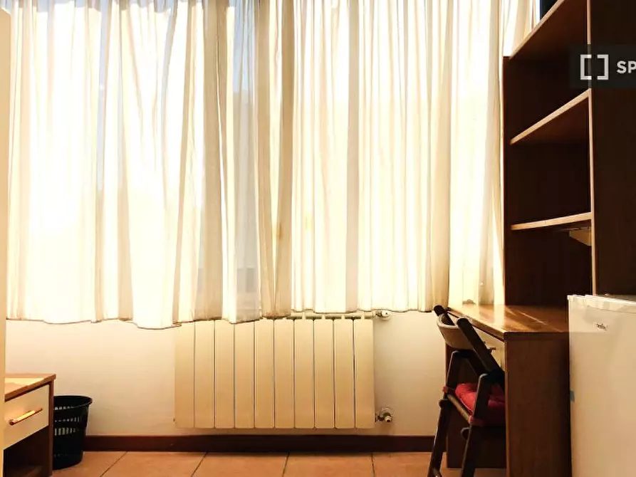 Immagine 3 di Camera condivisa in affitto  in Via Alessandro Brisse a Roma