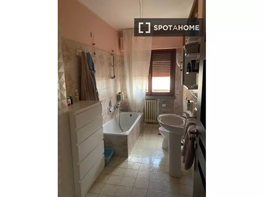 Immagine 2 di Camera condivisa in affitto  in Via C. Colombo a Perugia