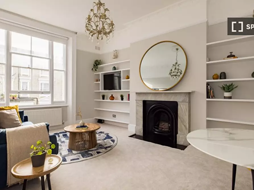 Immagine 2 di Appartamento in affitto  in flat a Kensington
