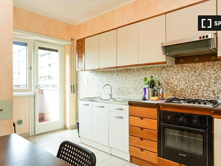 Immagine 4 di Camera condivisa in affitto  in Via Quirino Majorana, 00152 Roma RM, Italy a Roma