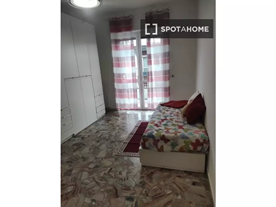 Immagine 1 di Camera condivisa in affitto  in Via Trieste a Segrate