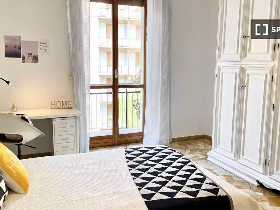 Immagine 7 di Camera condivisa in affitto  in VIA CADUTI DI CEFALONIA a Firenze