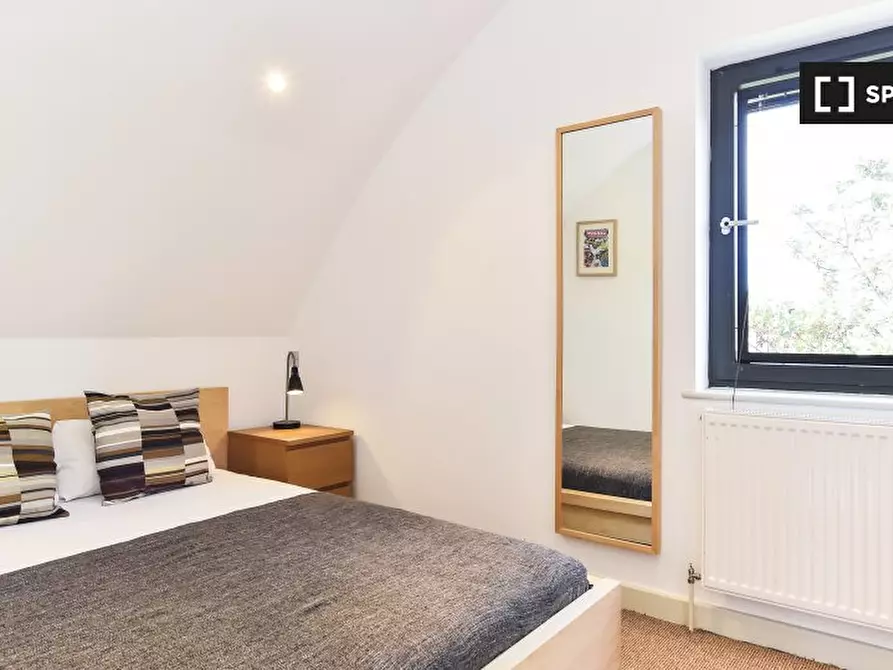 Immagine 11 di Appartamento in affitto  in Kentish Town Rd a Camden Town