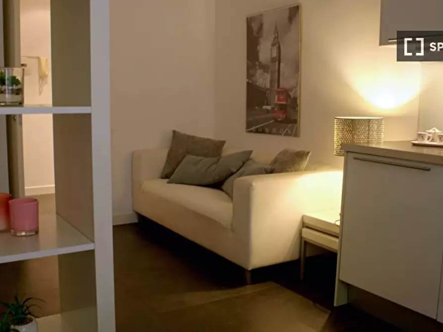 Immagine 9 di Appartamento in affitto  in Via Calabria a Roma