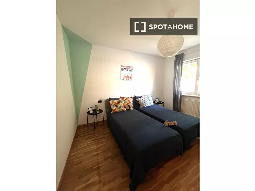 Immagine 2 di Camera condivisa in affitto  in Bolzano a Trento