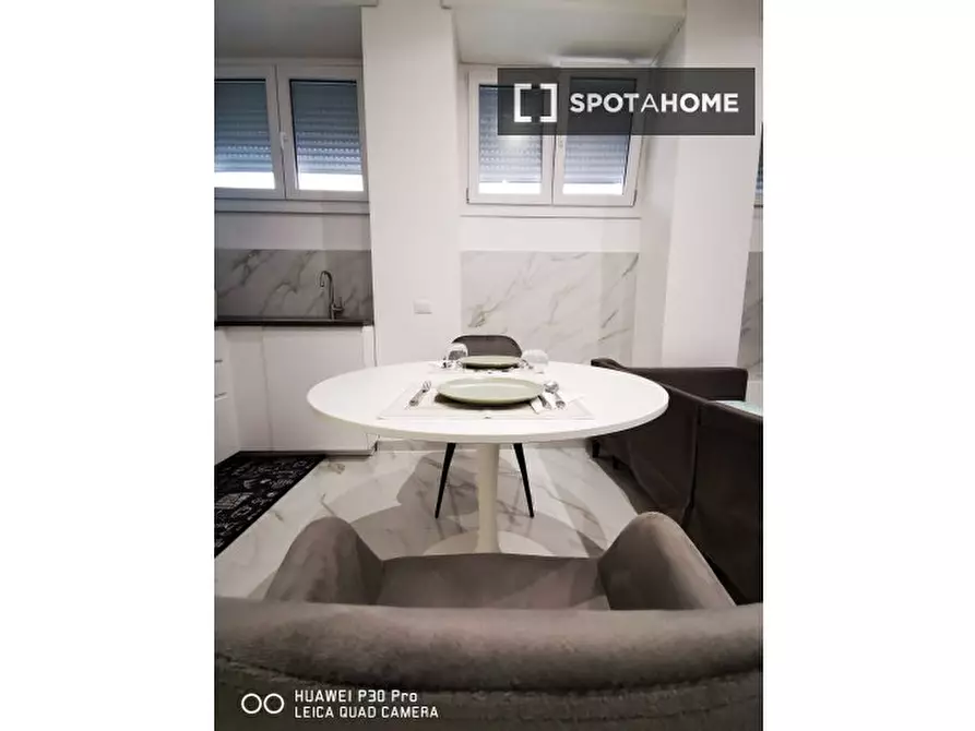 Immagine 9 di Appartamento in affitto  in Via di Villa Patrizi a Roma