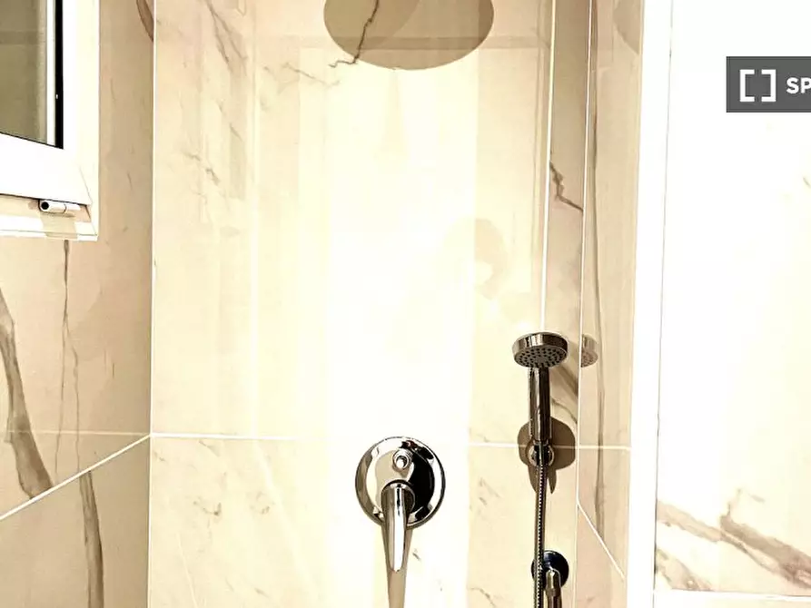 Immagine 11 di Appartamento in affitto  in Via di S. Giovanni in Laterano a Roma