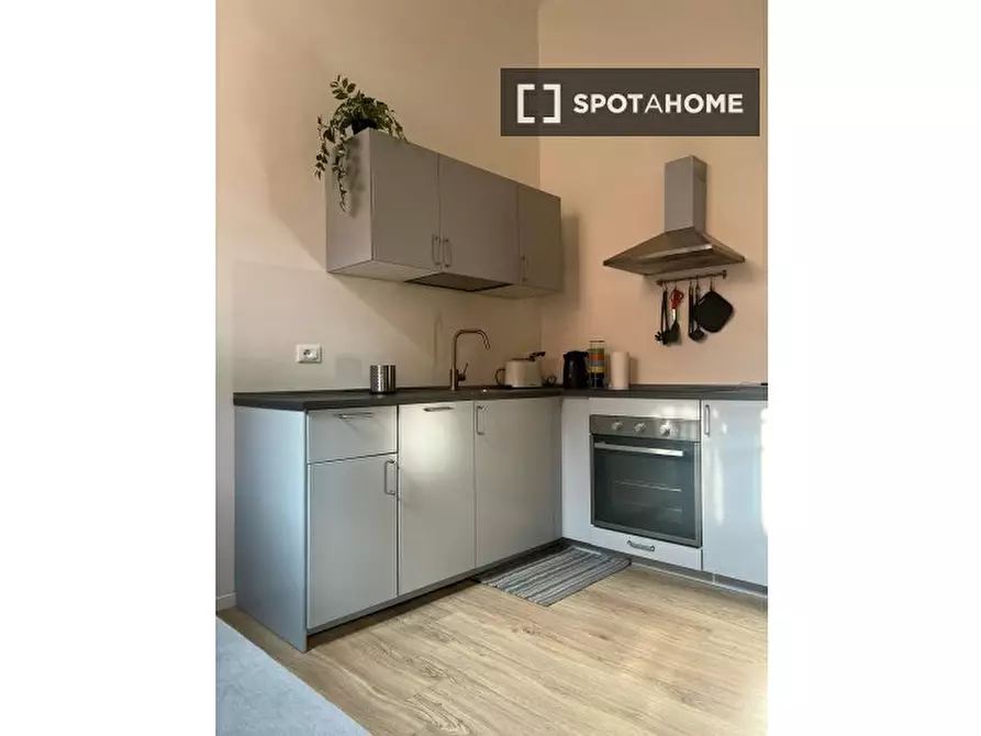 Immagine 3 di Appartamento in affitto  in Via Andrea da Faenza a Bologna