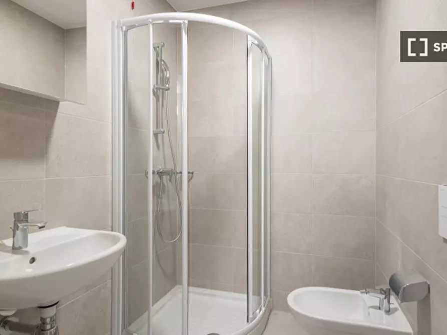 Immagine 6 di Ufficio in affitto  in Via Moretta a Torino