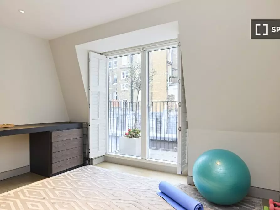 Immagine 2 di Appartamento in affitto  in William Mews a 