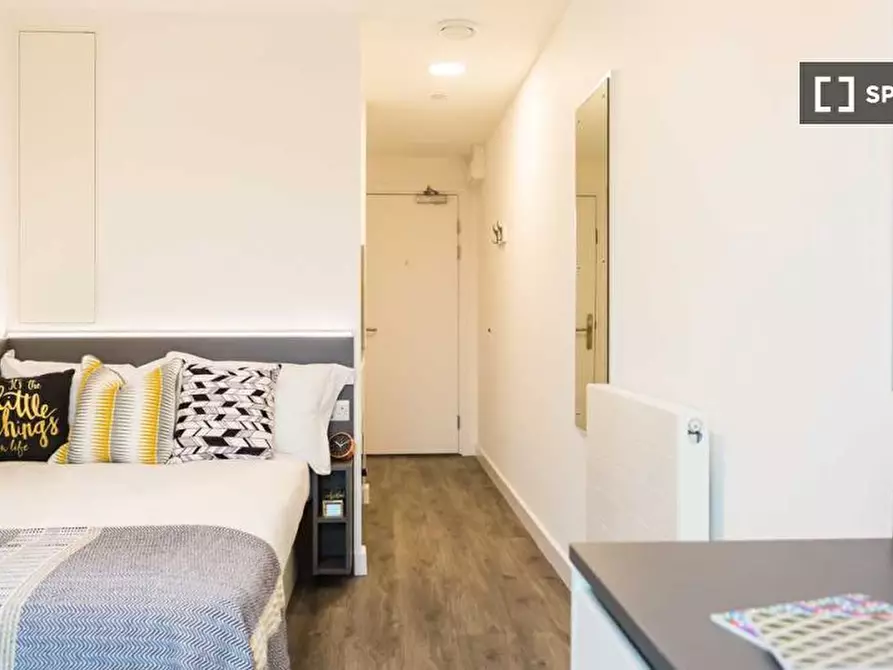 Immagine 1 di Ufficio in affitto  in Westway a Ealing