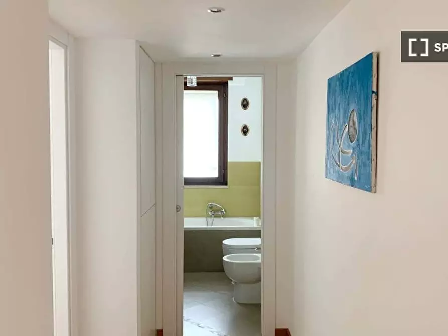 Immagine 17 di Appartamento in affitto  in V.le della Grande Muraglia a Roma