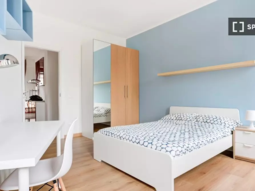 Immagine 1 di Camera condivisa in affitto  in Via Stromboli a Milano