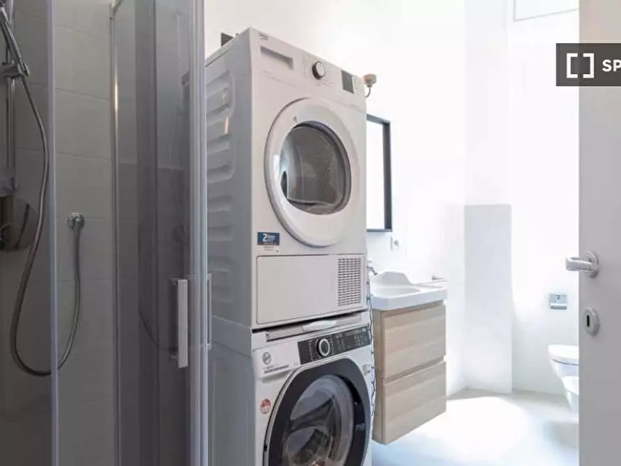 Immagine 8 di Camera condivisa in affitto  in Via della Moscova a Milano