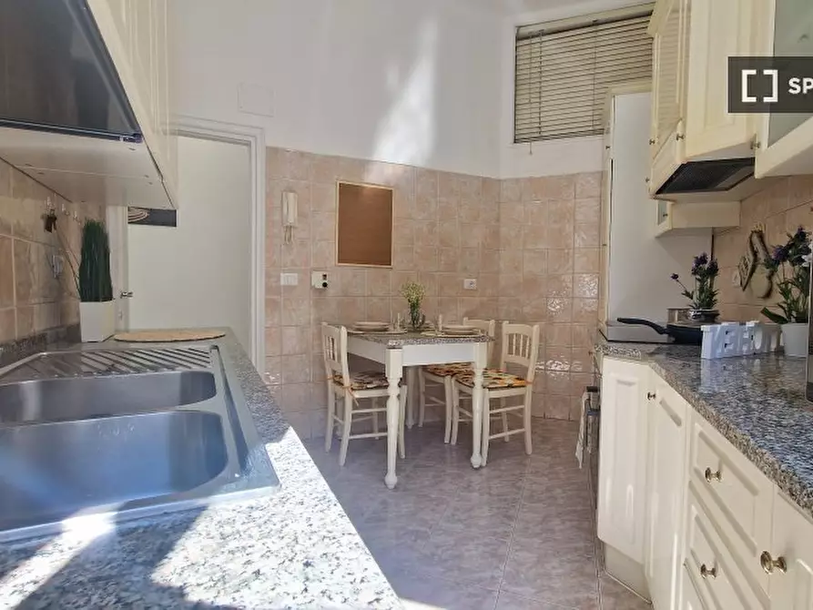 Immagine 7 di Camera condivisa in affitto  in Via Sabotino a Roma