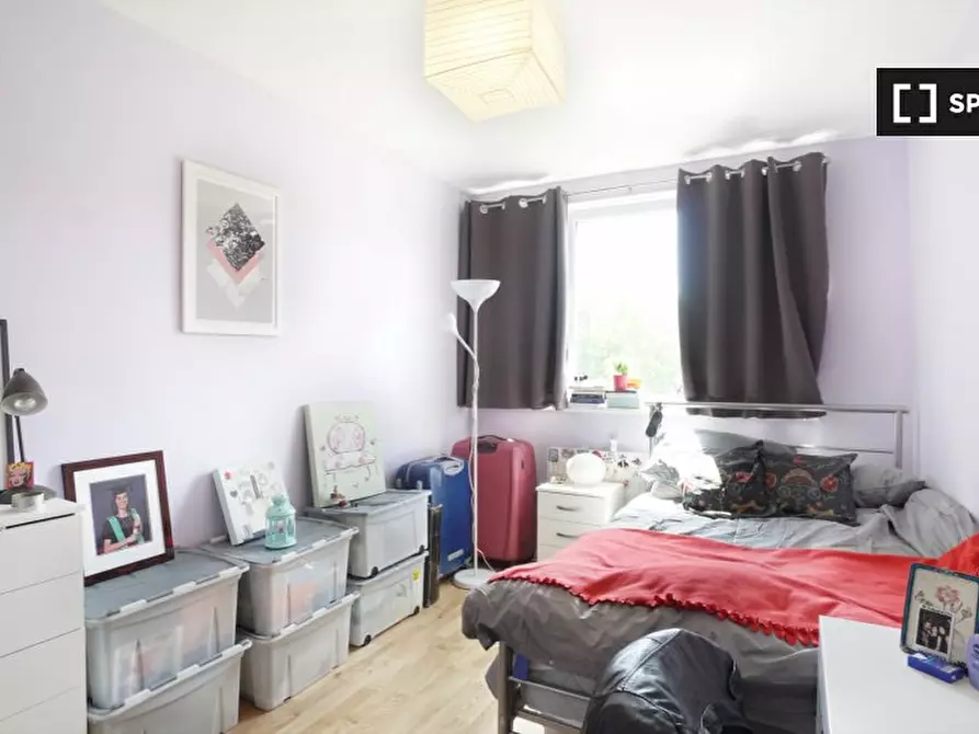 Immagine 12 di Camera condivisa in affitto  in Fellows Ct a Poplar