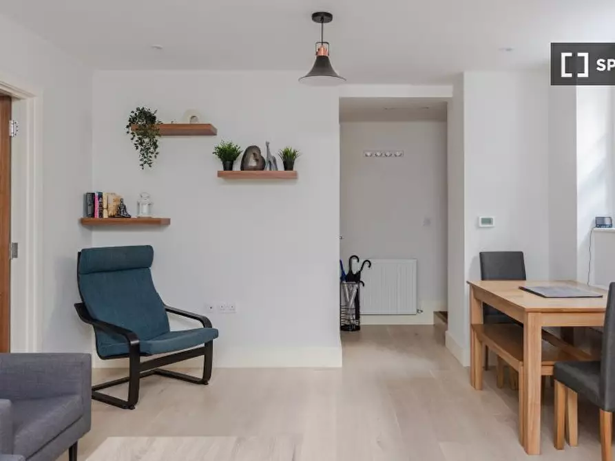 Immagine 3 di Appartamento in affitto  in Alderney St a 