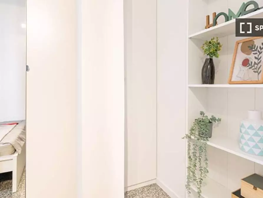 Immagine 5 di Camera condivisa in affitto  in Corso Magenta a Milano