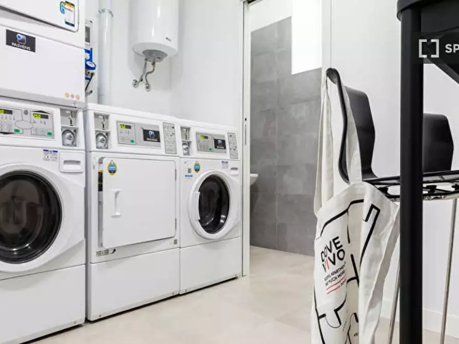 Immagine 10 di Camera condivisa in affitto  in Viale Bligny a Milano