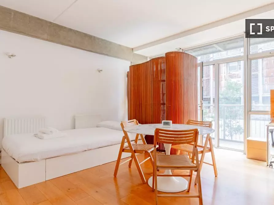 Immagine 2 di Appartamento in affitto  in Kings Wharf a Hackney