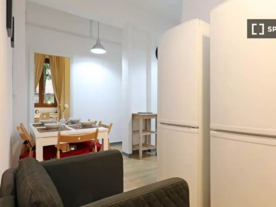 Immagine 8 di Camera condivisa in affitto  in Via dei Giornalisti a Roma