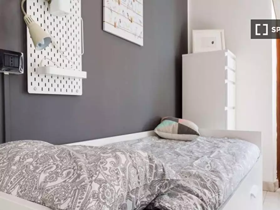 Immagine 4 di Camera condivisa in affitto  in Piazza Cartagine a Milano