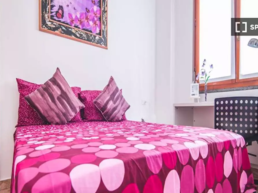 Immagine 1 di Camera condivisa in affitto  in Via Valassina a Milano