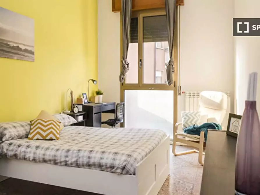 Immagine 2 di Camera condivisa in affitto  in Viale Giovanni Vicini a Bologna