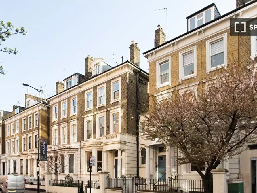 Immagine 11 di Camera condivisa in affitto  in nd Floor Apartment a Kensington