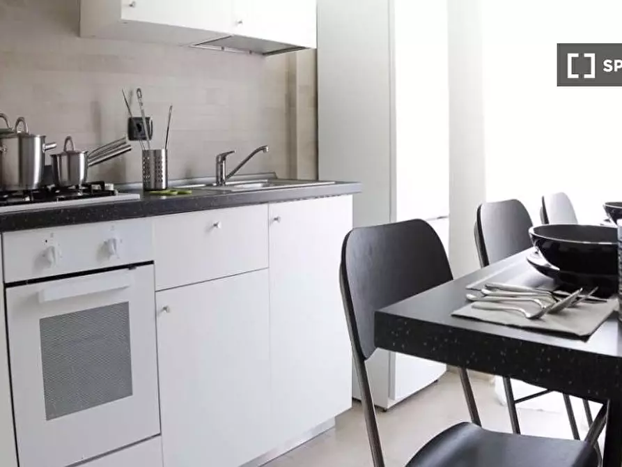 Immagine 10 di Camera condivisa in affitto  in Viale Brianza a Milano