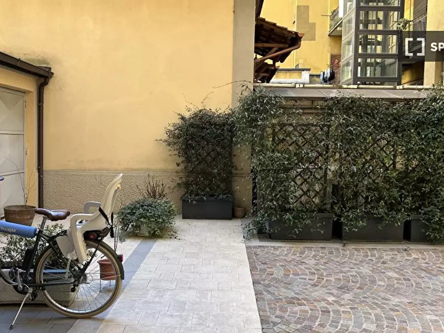 Immagine 14 di Ufficio in affitto  in Via California a Milano