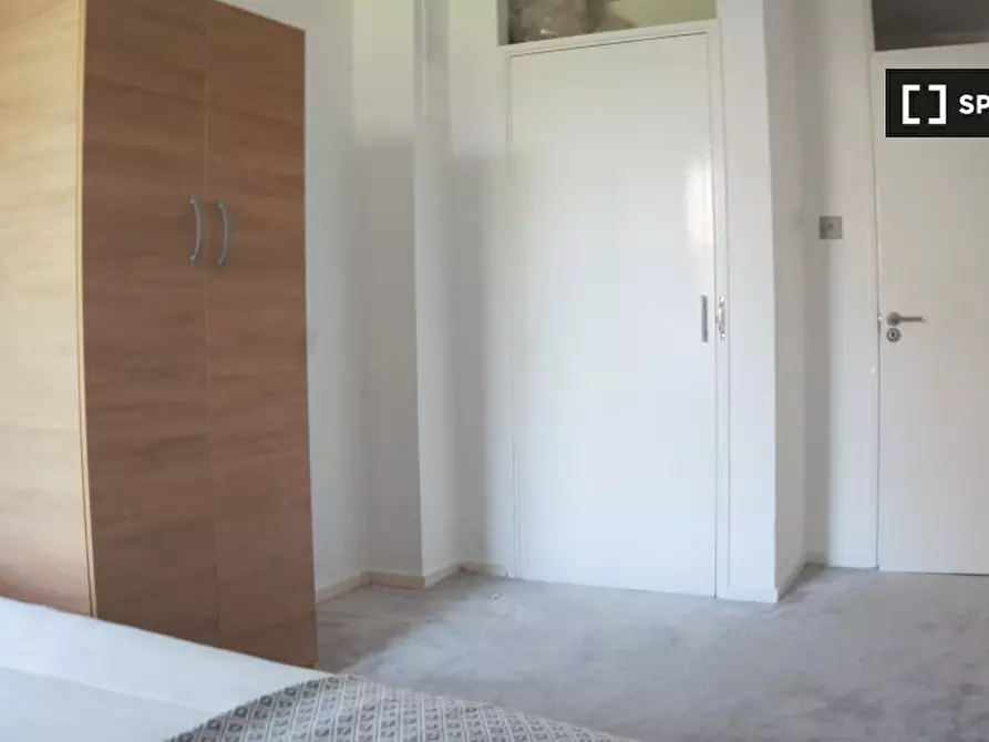 Immagine 15 di Camera condivisa in affitto  in Rampayne St a 