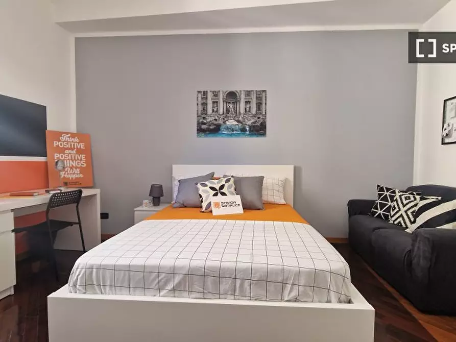 Immagine 3 di Camera condivisa in affitto  in Via Paolo Paruta a Roma