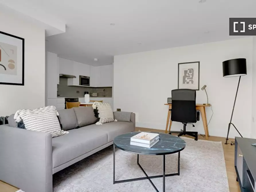 Immagine 3 di Appartamento in affitto  in Lower Marsh a Camberwell