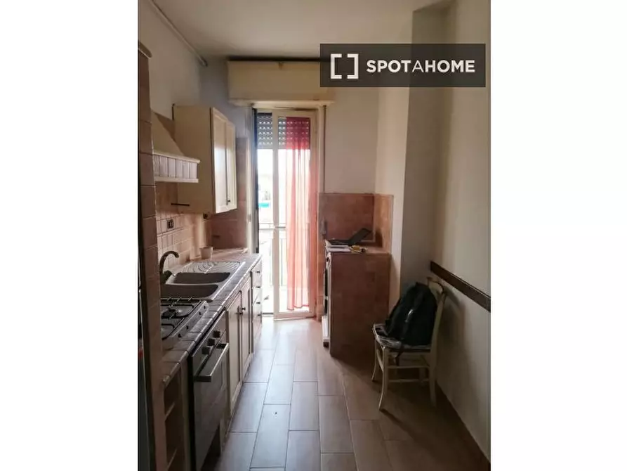 Immagine 2 di Camera condivisa in affitto  in Via G. di Vittorio a San Donato Milanese
